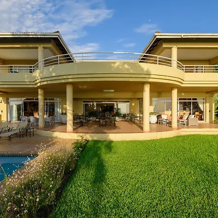 Albatross Guesthouse-2